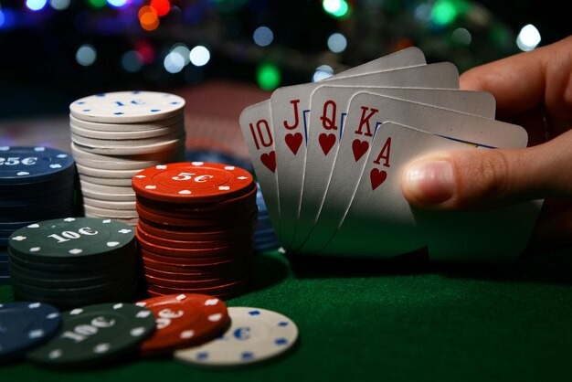 Evolution Gaming roulette table interface at tito88 showing betting options and live dealer